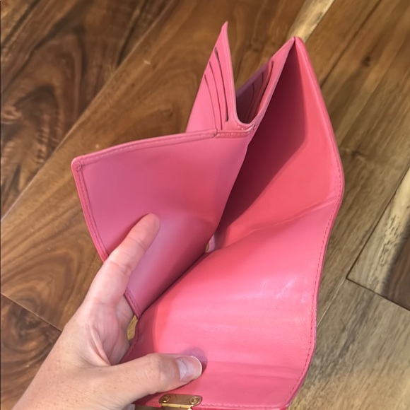 Louis Vuitton Vernis Koala Wallet - Picture 5 of 6